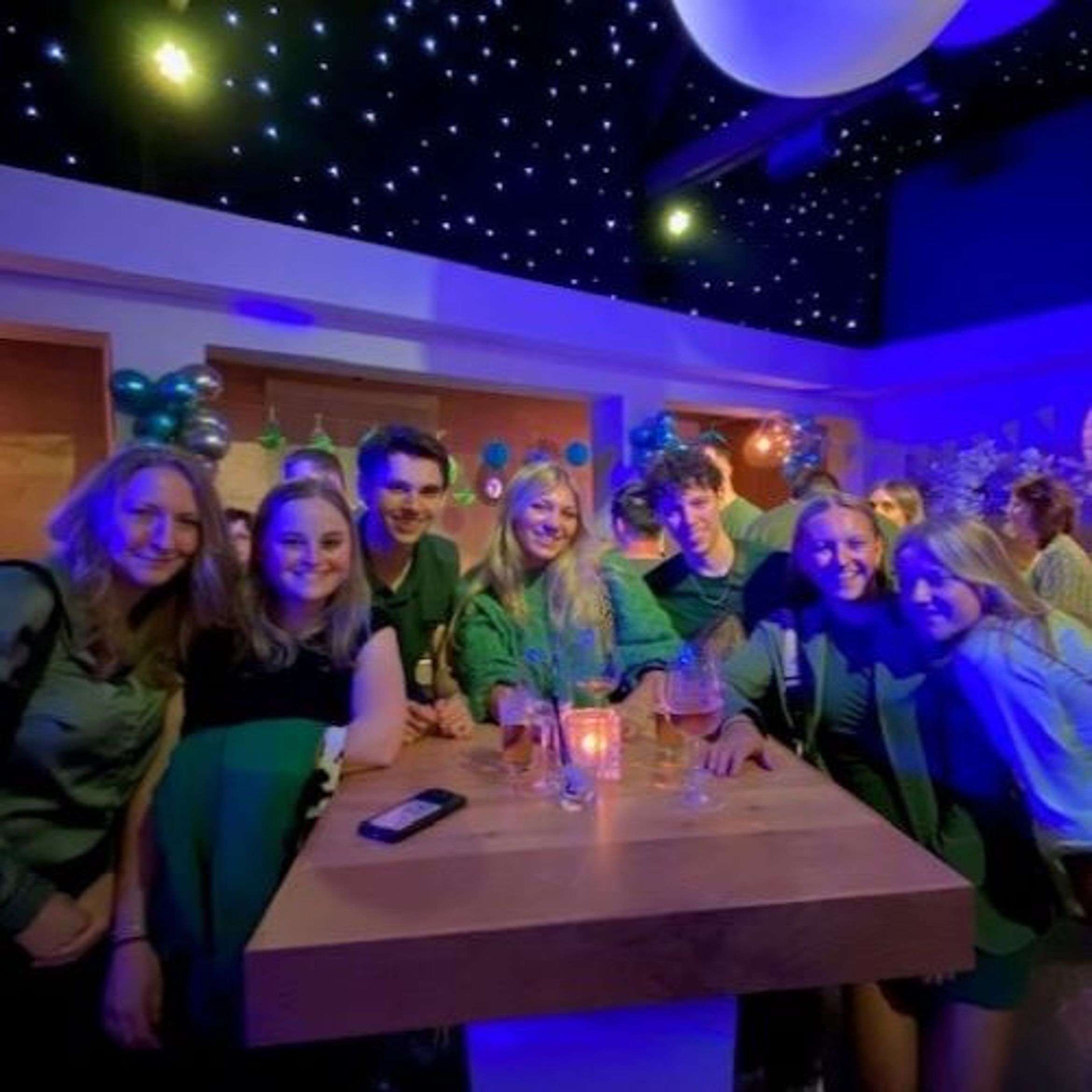 15 jarig jubileumfeest HBO V T stroom 2024 loading=