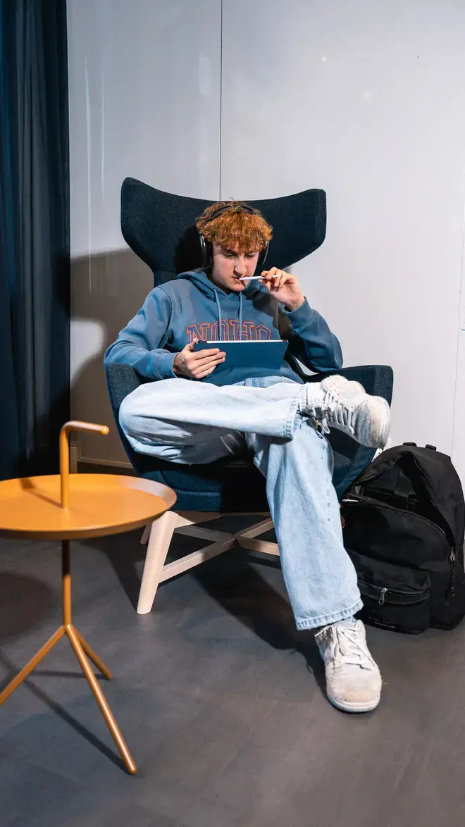 Applied Data Science and Artificial Intelligence thuis oriënteren student