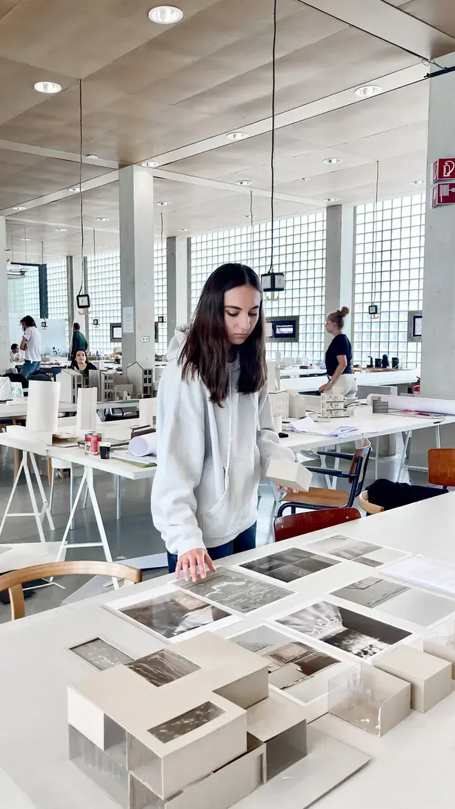 Architectural Crafts - student in atelier