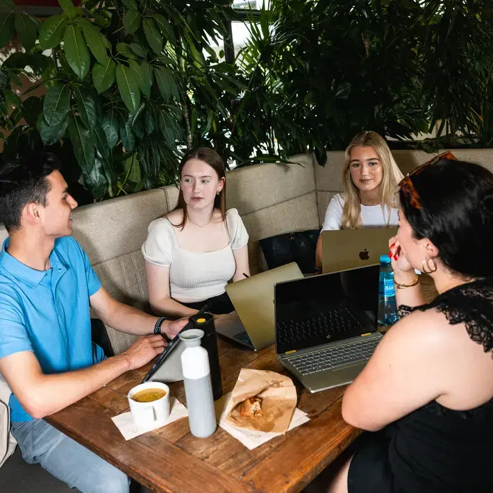 Café Gesprek Koffie Zuyd Hogeschool Maastricht