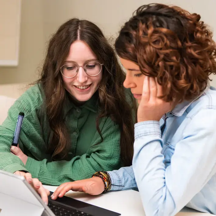 Ergotherapie - studenten werken samen