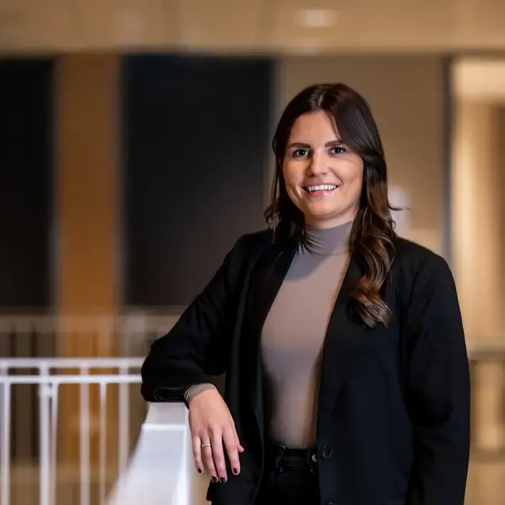 Commerciële Economie oud student Alicia