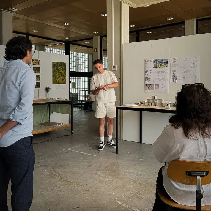 Architectural Crafts - student presenteert project