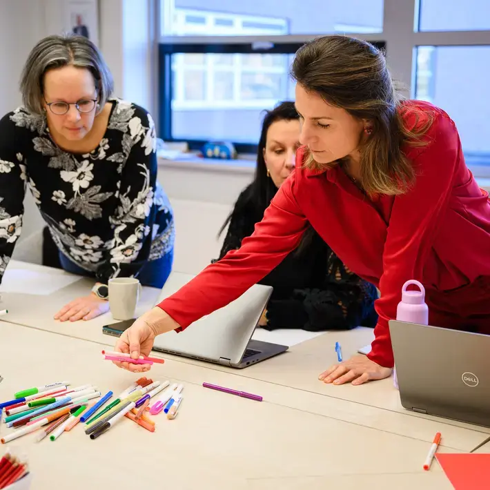 Professionals samen aan het werk