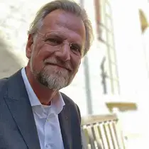 Prof. Eric van de Luijtgaarden Professional