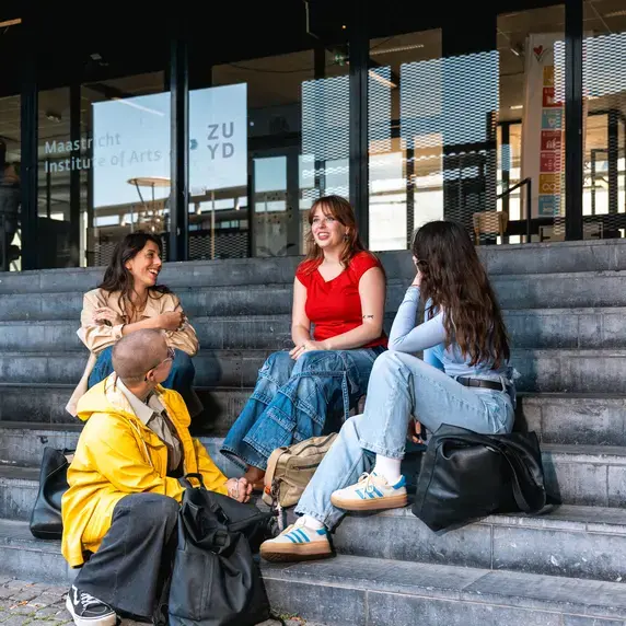 Trappen Gesprek Zonlicht Zuyd Hogeschool Maastricht