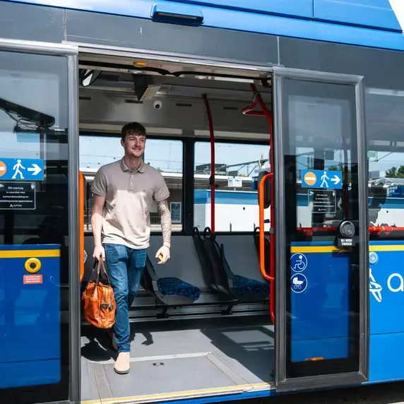 Bus Uitstappen Haltebord Zuyd Hogeschool Sittard