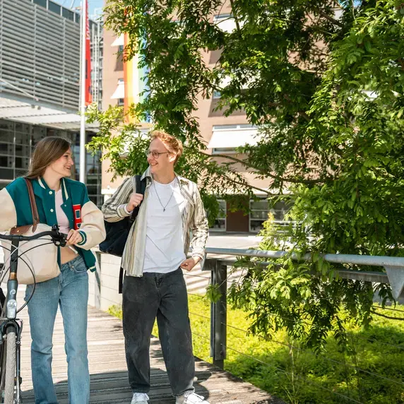 Fietsbrug Samen Praten Zuyd Hogeschool Heerlen