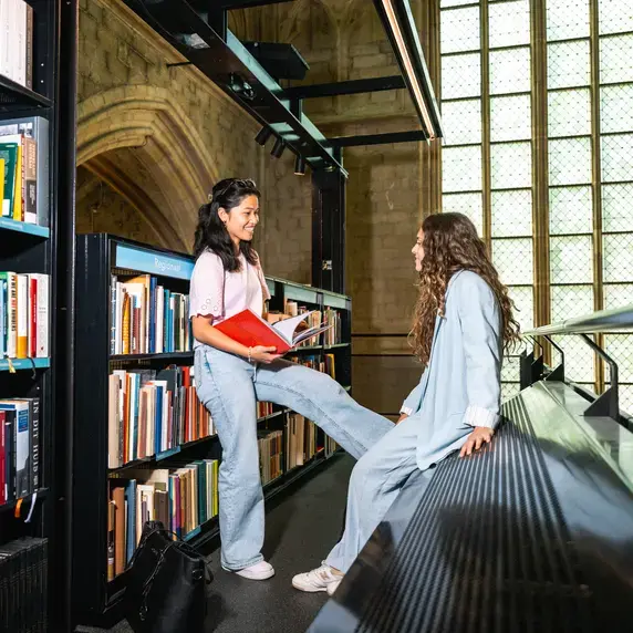 Bibliotheek Boeken Lachend Zuyd Hogeschool Internationaal