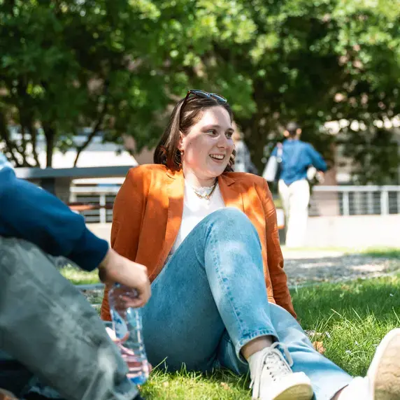 Grasveld Kletsen Studenten Zuyd Hogeschool Heerlen