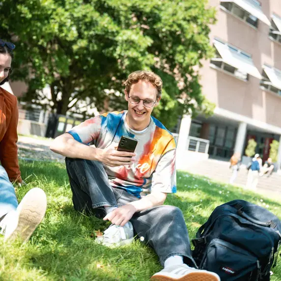 Grasveld Praten Zittend Zuyd Hogeschool Heerlen