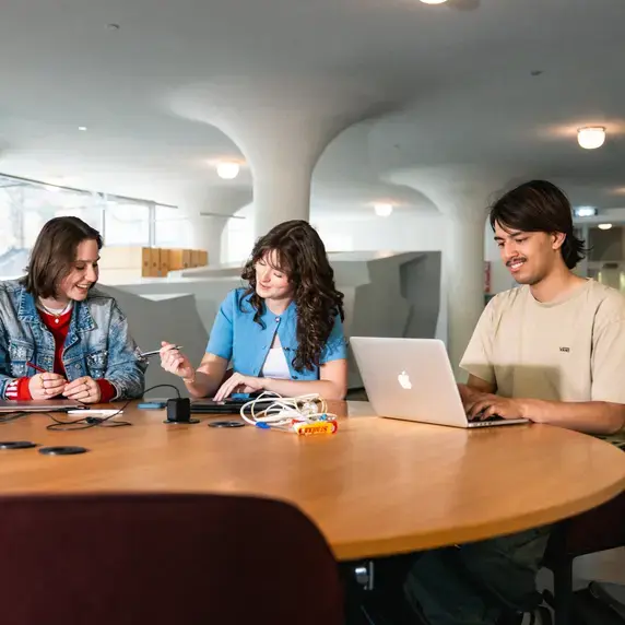 Vergaderzaal Overleg Laptop Zuyd Hogeschool Heerlen