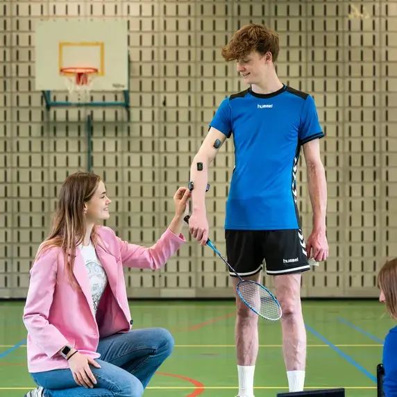 Mens en Techniek - studenten in sportzaal
