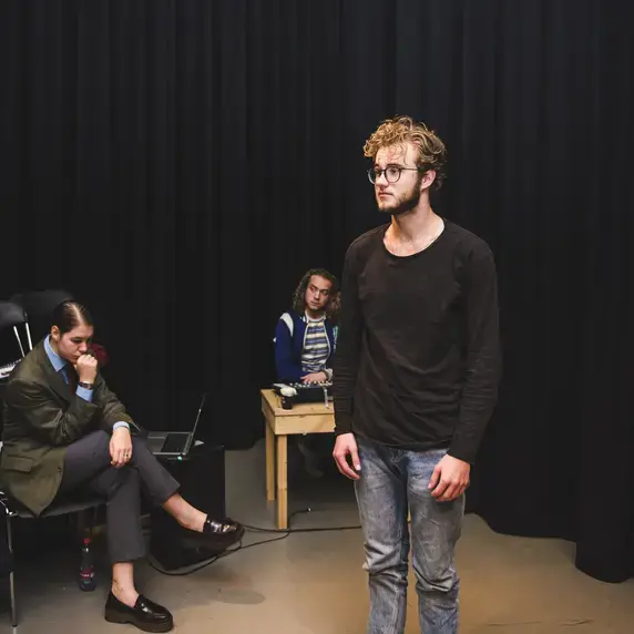 Theater - student zwart