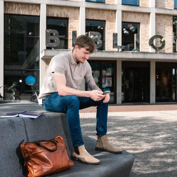  Zuyd Hogeschool student bank bibliotheek sittard