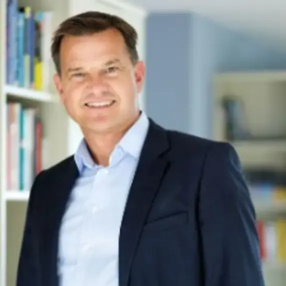 CvB-lid-Andre-Postema 300x225.jpg