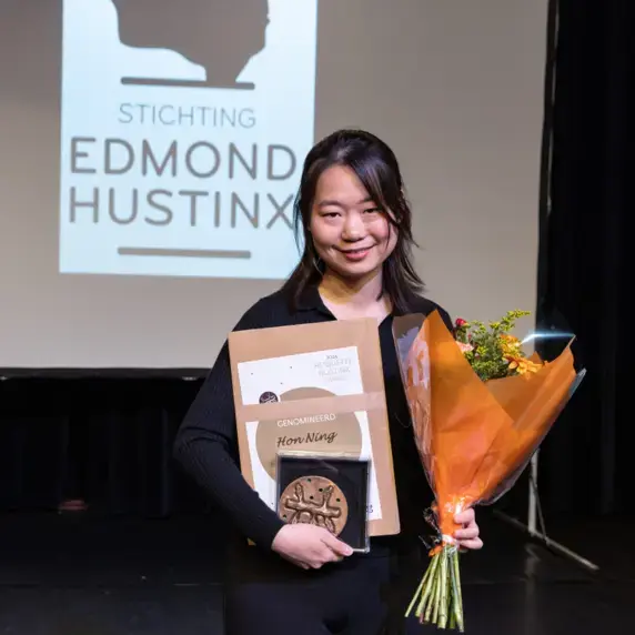 Henriëtte Hustinxprijzen I 1000x1000 (2).png