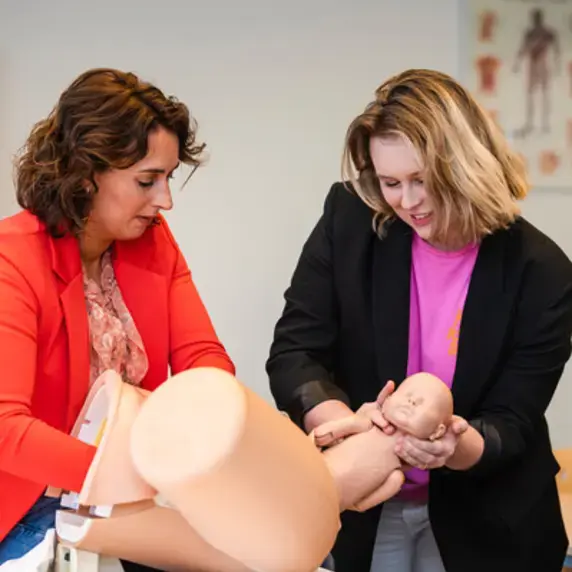 Verloskunde 400x400 geboorte baby.jpg