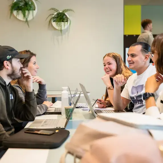 WSD Zuyd - activiteit met studenten onderwijs foto 2_750x500.jpg