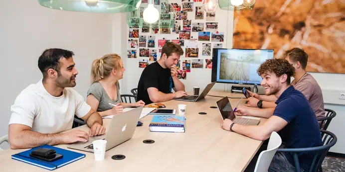 Fysiotherapie - studenten in lokaal