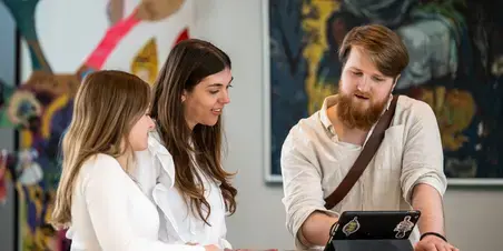 Commercieel Management - studenten overleggen