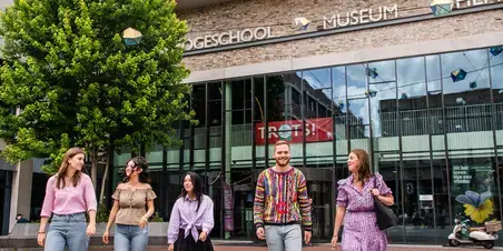 HBO-Rechten - studenten buiten