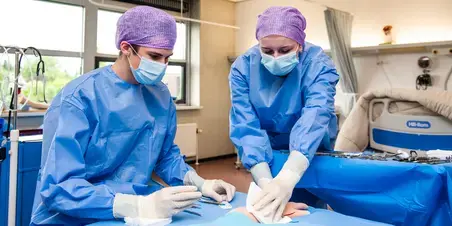 Verpleegkunde - perioperatief - studenten in operatie
