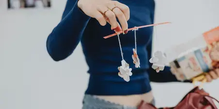 ABK DBKV Design - mobile met bloemen