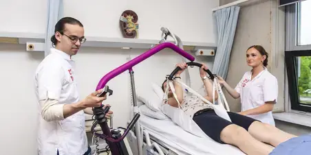 Nieuwe lector wil hoge werkdruk en verzuim in de zorg terugdringen met zelfleiderschap 