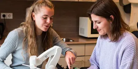 Ergotherapie BSG studenten oefenen.jpg