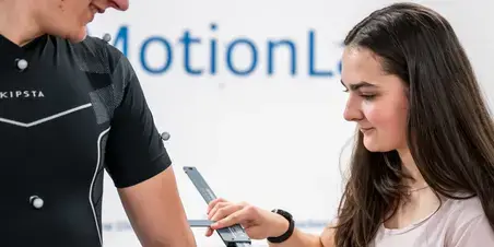 Mens en Techniek student meet bij student.jpg