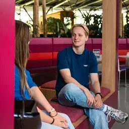 Restaurant Gesprek Lachend Zuyd Hogeschool Heerlen