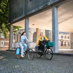 Fietsen Binnenplaats Lachend Zuyd Hogeschool Maastricht