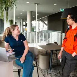 Gesprek Gang Raamlicht Zuyd Hogeschool Sittard