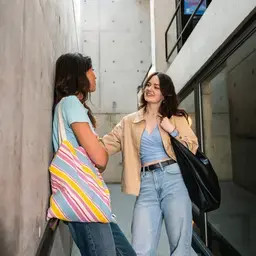 Gang Gesprek Lachend Zuyd Hogeschool Maastricht