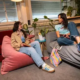 Bibliotheek Zitten Gesprek Zuyd Hogeschool Maastricht