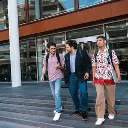 Gebouw Ingang Lachend Zuyd Hogeschool Internationaal