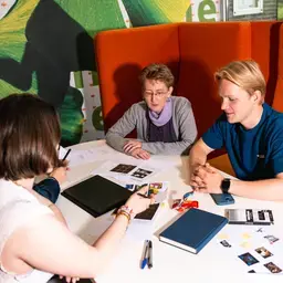 Tafel Laptop Bespreken Zuyd Hogeschool Heerlen