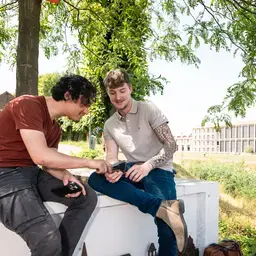 Park Bankje SchoenenStrikken Zuyd Hogeschool Sittard