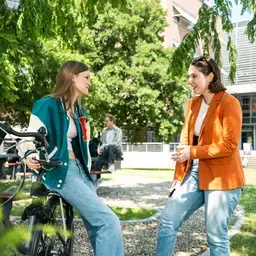 Bankje Relaxen Zonnig Zuyd Hogeschool Heerlen
