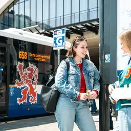 Bushalte Samen Praten Zuyd Hogeschool Heerlen