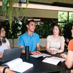 Vergadering Overleg Laptop Zuyd Hogeschool Maastricht