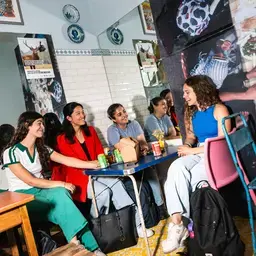 Café Gesprek Lachend Zuyd Hogeschool Internationaal