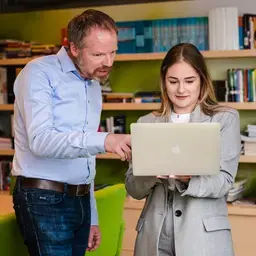 Facility Management - studenten met docent