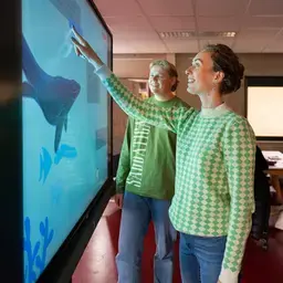 cmd - studenten voor bord