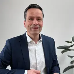 Frank-Halmans 1500x500.jpg