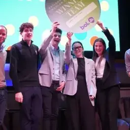 hackaton 750x500.jpg