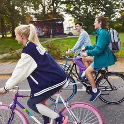 studenten op fiets 800x800.jpg