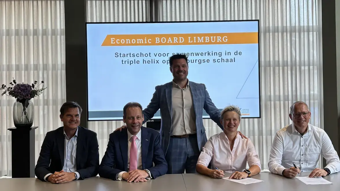 Ondertekening One Board Limburg 