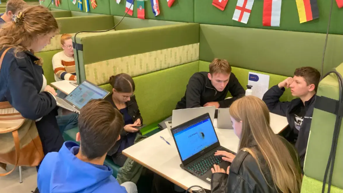 Autumn I 750x500 (1).png